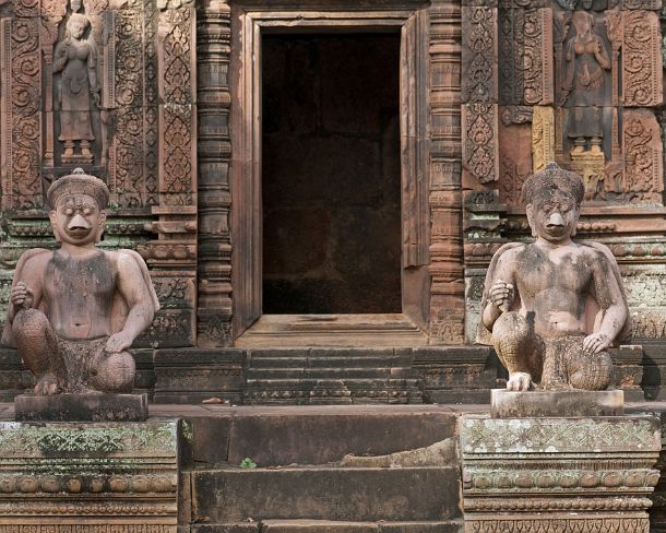 sm_banteisreigN1399 Replicas of two temple guardian statues representing mythical figure with human torsos and with the beak of a bird of prey, called Garuda, ,Banteay Srei temple,...