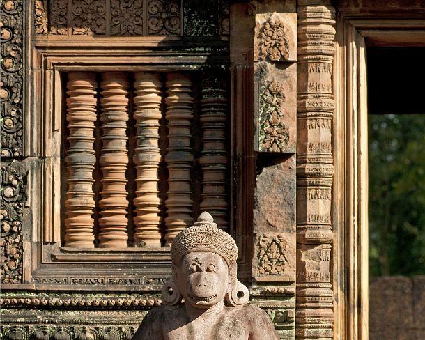 sm_banteisreigN1412 Statue of Hanuman being a temple guardian, Banteay Srei temple, Citadel of the Women, Angkor, Cambodia