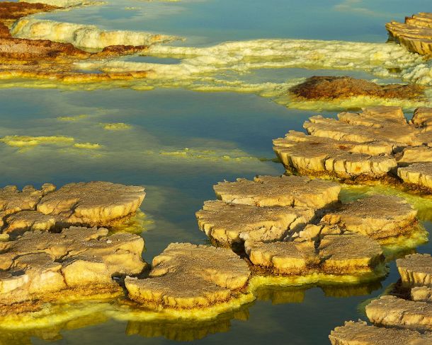 sm1gva_ET_cx3691_g Salt structures in an acid brine pool, geothermal field of Dallol, Danakil depression, Afar Triangle, Ethiopia