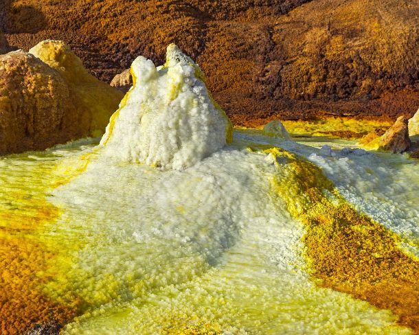 sm1gva_ET_cx3761_g Cluster of small hot springs, geothermal field of Dallol, Danakil depression, Afar Triangle, Ethiopia