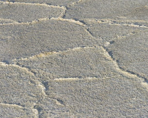 sm1gva_ET_cx3534_g Salt crust which has been deposited by regular water invasions from the Red Sea, Lake Assale, Danakil depression, Afar Triangle, Ethiopia