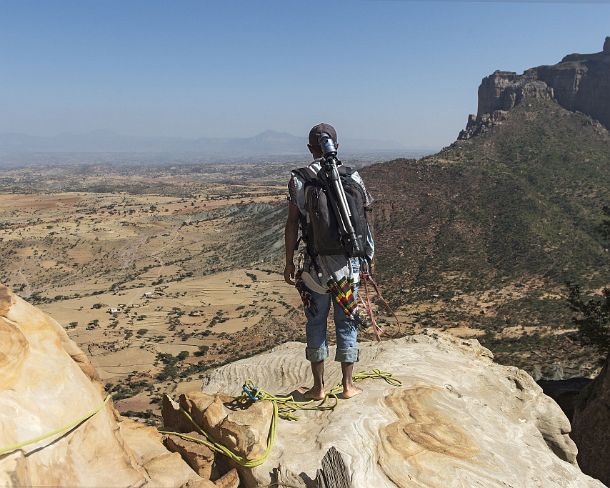 sm1gva_ET_cx2620_g View down to the Hawzien plain from the rock-hewn church Abuna Yemata situated high up at a steep rock pinnacle, Gheralta, Tigray, Ethiopia