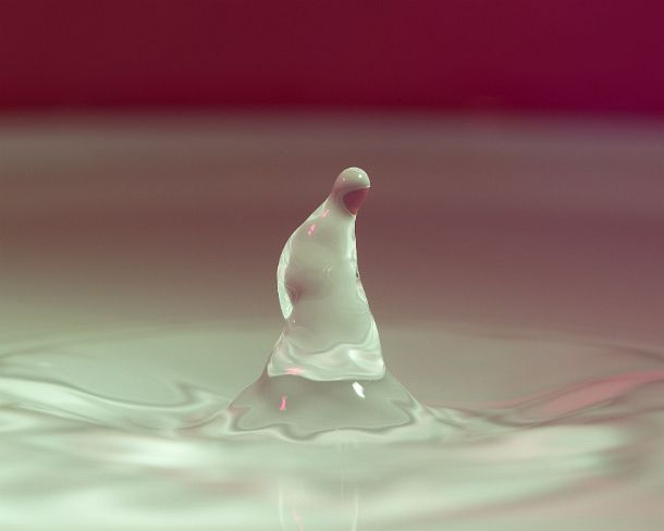 smGVA_1950_g Abstract shape formed when a drop is hitting the water surface, frozen by highspeed photography